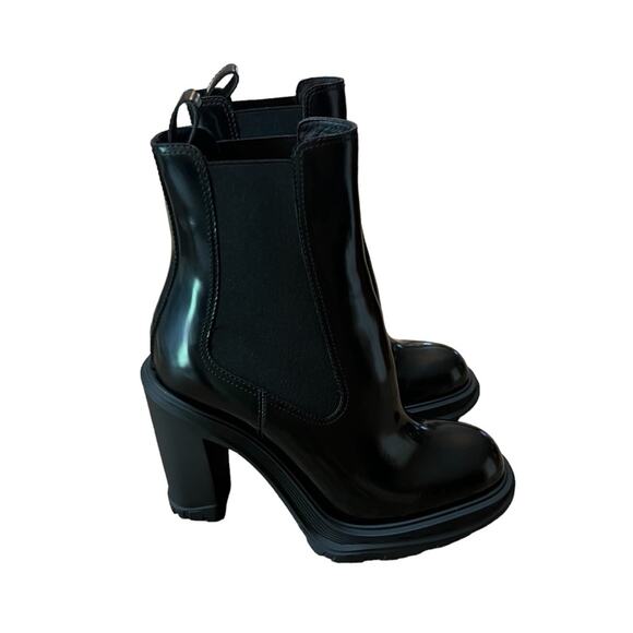 Alexander McQueen Tread Heeled Patent Leather Chelsea Boot NEW EU 36.5 US 6.5 - Picture 7 of 14
